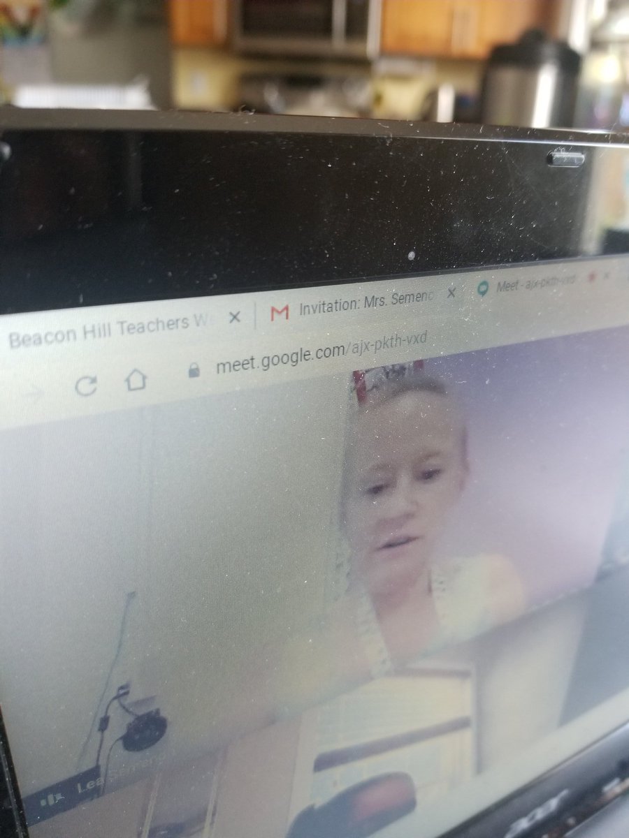 Jeelaniu's tweet image. Saffiya (and Inaaya) just participated in her first google meet with her teacher @chaotic_mom @DrClarkSchool #FMPSDlearningathome
