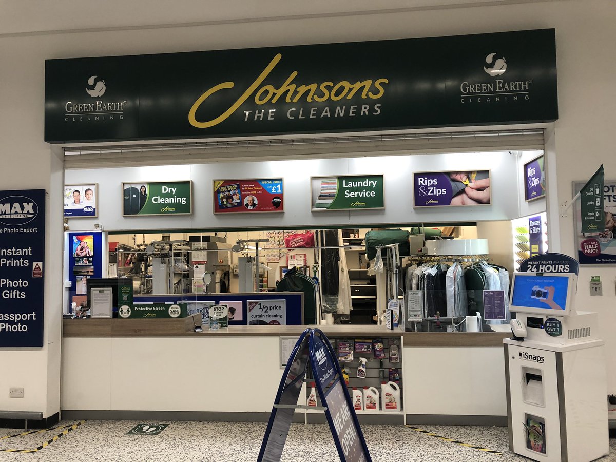 AreaMojo's tweet image. Come and see our fabulous Colleague in Asda Bedminster! Offering Dry cleaning, laundry, Rips and Zips &amp;amp; photo! 🤩