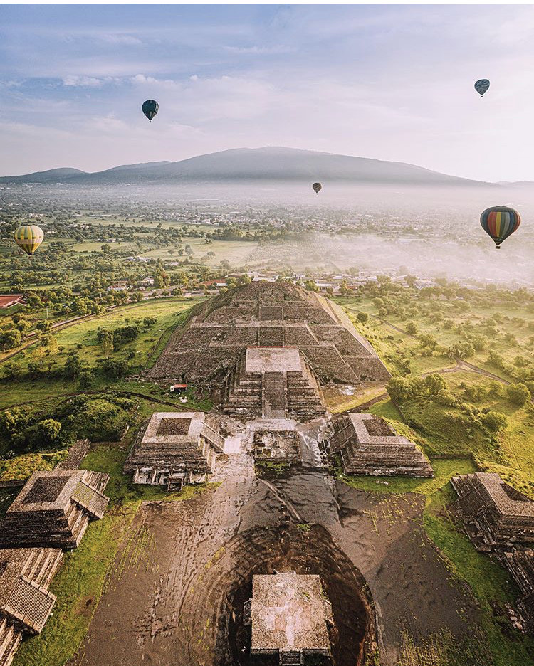 Teotihuacán, one of the largest cities in Mesoamerica, has been World Heritage Site by Unesco since 1987. Surround yourself by ancient Mexican arqueological sites and visit the Moon and Sun pyramids. 🌙☀📸 <a href="/edavidm/">Edwin Martinez</a>

#VisitMexico #Teotihuacan #Travel #Mexico #ArcheologicalSite