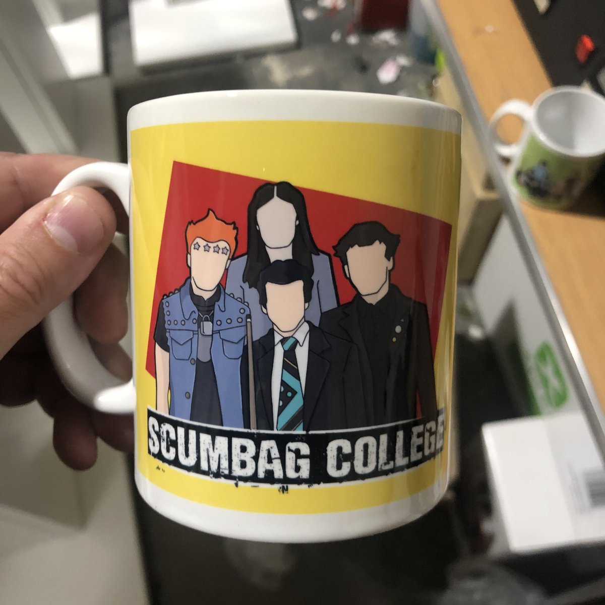 How good do these look.. #theyoungones #80stv #scumbagcollege #nigelplaner #rikmayall #adedmonson #mug