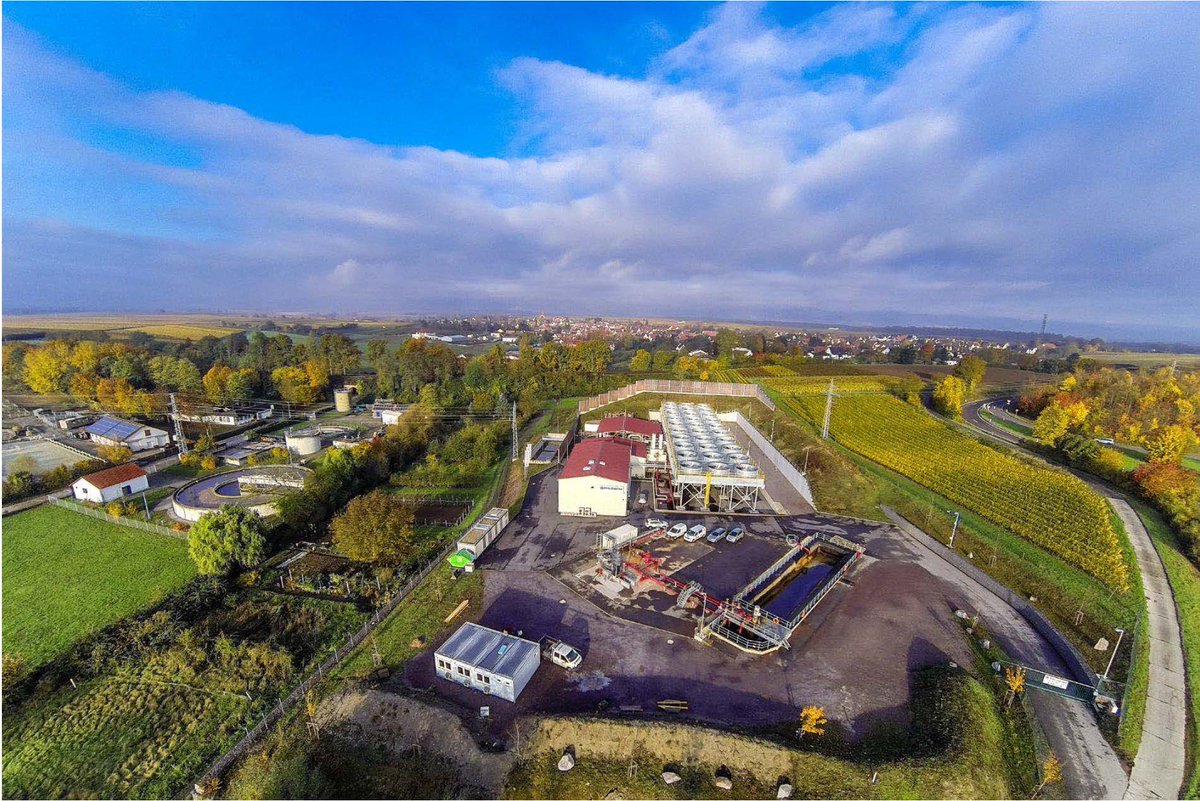 DecarbHeat's tweet image. .@EGEC_geothermal provides a great example of #smartsectorintegration with @MijnwaterBV! Showing how to produce geothermal energy from reformed coal mines for a smart district heating system

Read more here: decarbheat.eu/smart-geotherm…