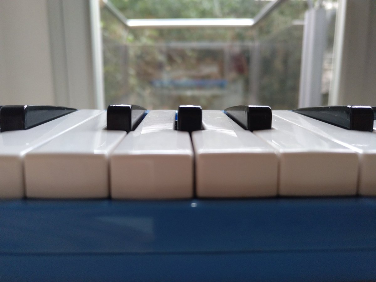 Laia_zu's tweet photo. Trobar simetries a l'entorn. Primera activitat de la píldora formativa #meitArt del curs #itinerarisartistics. Molt interessant!
MUSICISUM i SUPORT PRIMAVERAL https://t.co/NpAK7Kllqt