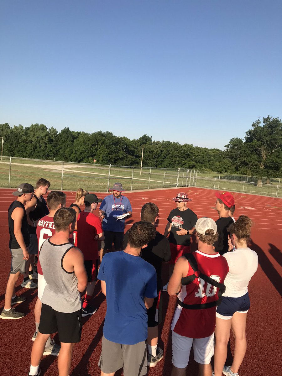 OCHSFOOTBALL_'s tweet photo. Great To Have Everyone Back, Four Awesome High School Groups Came Thru This Morning &amp; Eager To Get Back At It‼️Day 1 ✅ https://t.co/09cZi9uIrC