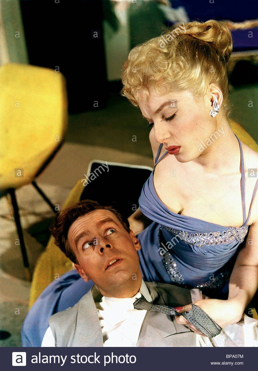 ZorikaZr's tweet photo. #Dresses in 'The Big Money' 1958 
Movie also starred Diana Dors exceptional wardrobe, #Vintagefashion fans will love. 
Julie Harris &amp; Olga Lehmann did dresses- extra #SusanSmall label many vintage fashionistas love. 
#BornthisDay 15 June 1935  #actress #StyleIcon
Belinda Lee
3/8 https://t.co/WQ56j7DJQY
