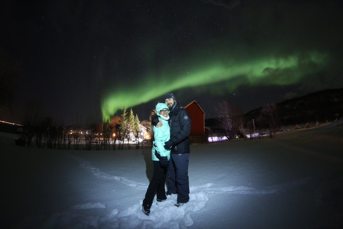 JFriedman1933's tweet photo. Lady Aurora shone brightly to celebrate your engagement Ricky and Jacqui ๐
We hope that your love continues to shine as bright. Mazel tov.
#jackfriedmanmoment #jackfriedmanjewellers #lifetimelove #proposal #engagement #destinationengagement #shesaidyes๐ https://t.co/aXoxcdLMoI