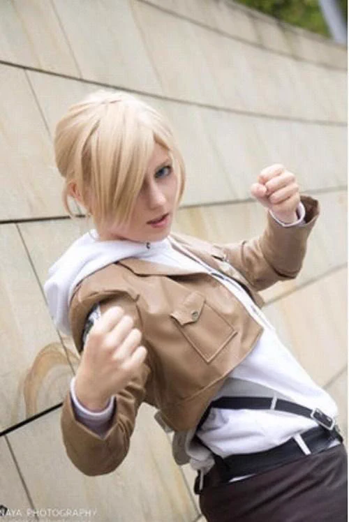 外人さんが進撃の巨人のコスプレすると？クオリティ高すぎｗｗ
