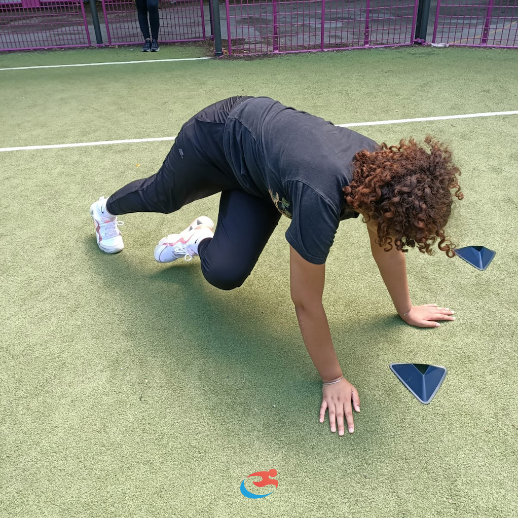 Entre Tremblay et Noisy, le pôle féminin s'active pour la reprise du sport 💪

Au programme : trainings spécifiques, en accès libre, et de beaux projets pour la rentrée. En attendant, sport et bonne humeur sont au rendez-vous 🙂

On est sur snapchat asso-apart2020 👻