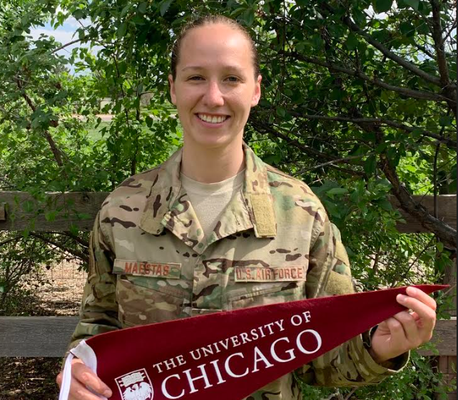Service2School's tweet photo. Congrats Breanna on your #AdmissionAccomplished to @UChicago Class of 2024! #ServicetoSchool #VetLink #AirForce 

Sign up today for FREE virtual application support here 👉https://t.co/lXdViUFfzn https://t.co/VLsmo2Lp7t