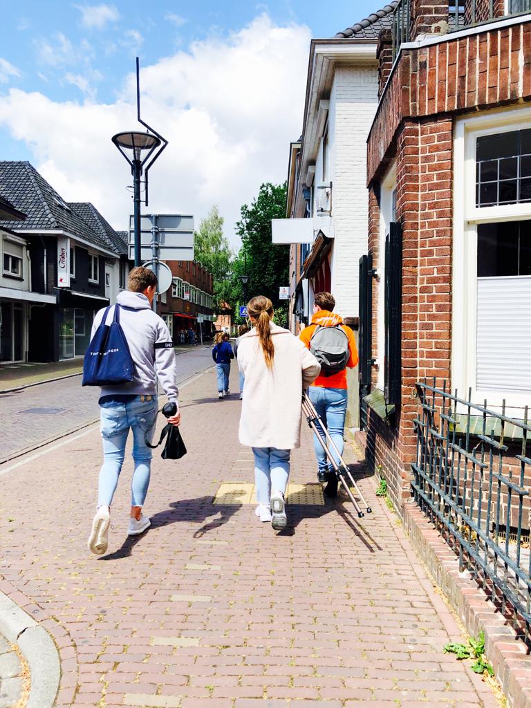 HAN studenten zijn bijna klaar met de opdracht voor @Kunstwerk2017 Liemers Museum. Hebben een mooie promotiefilm gemaakt. Deze week de presentatie van de opdracht! We zijn heel benieuwd. #LiemersMuseum #cultuur <a href="/HANhogeschool/">HAN Arnhem Nijmegen</a> <a href="/liemersleven/">LevenindeLiemers</a>