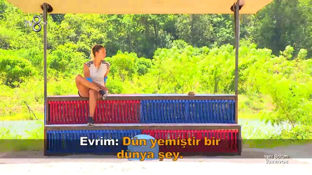 Azıcık insanlığın varsa düşmanın bile olsa yerde can çekişirken bu lafları soyleyemezsin bee

#survivor2020