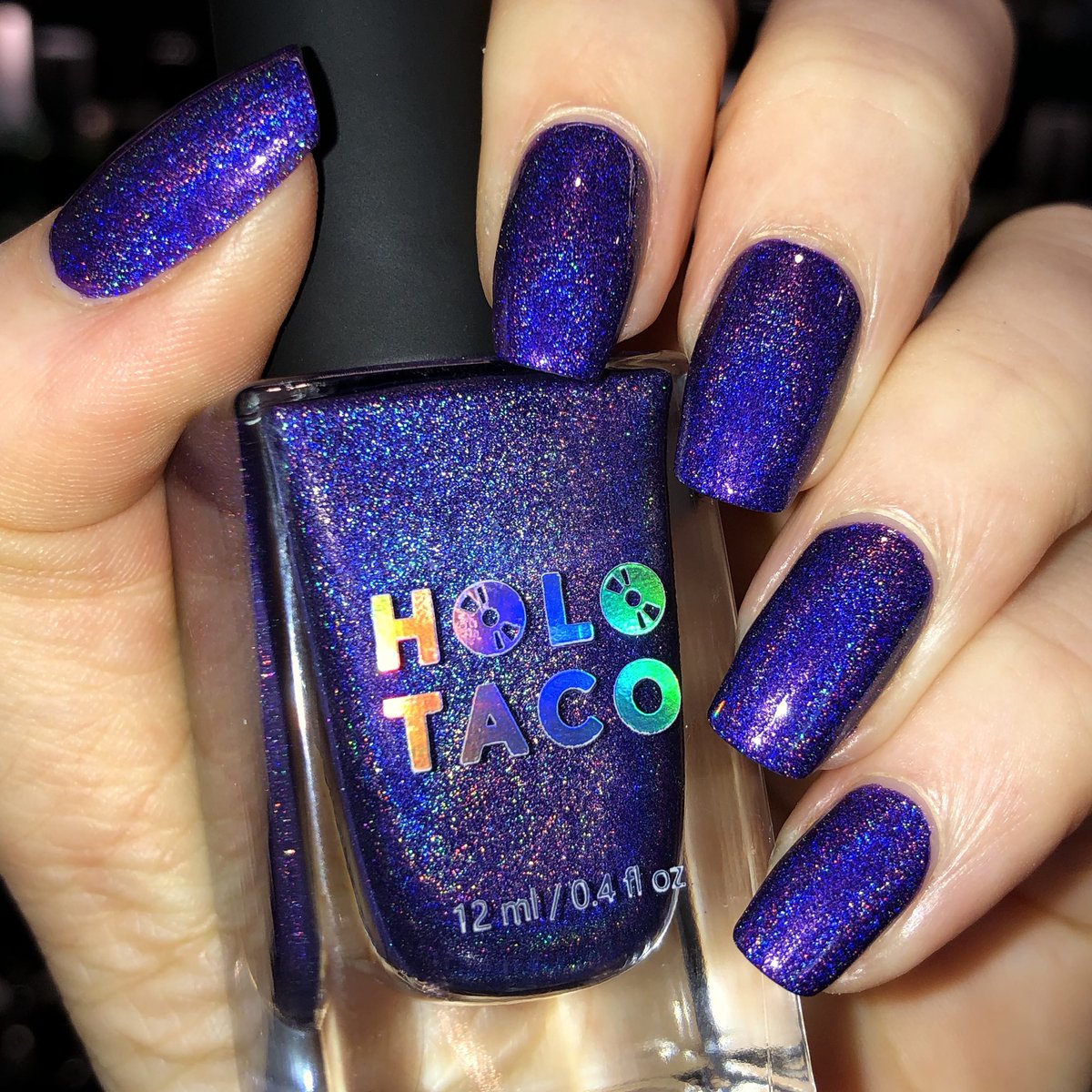 nailogical's tweet image. 💜Purple Slushie💜 new @holotaco linear holographic💅😈 The holo looks different depending on the lighting!✨

1. Sunlight☀️
2. Shade🌚
3. Phone flash📸
4. Indoor low-light🕯

⚠️Low in stock⚠️
holota.co/simplyrainbows2