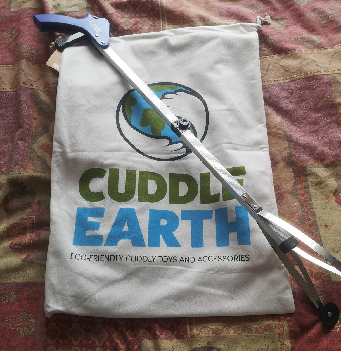<a href="/CuddleEarth/">Cuddle Earth</a> it's arrived. That bag is much too nice to put rubbish in 🤣♥️. Will be using it tomorrow, thank you