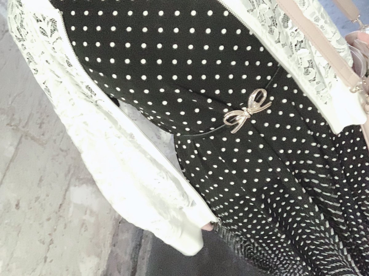 こんな時間だけど…
みりにゃとお揃いの服買いました💓

ベルトつけた方が見栄え良かったので付けましたが…

しっかりbrownも買いました。