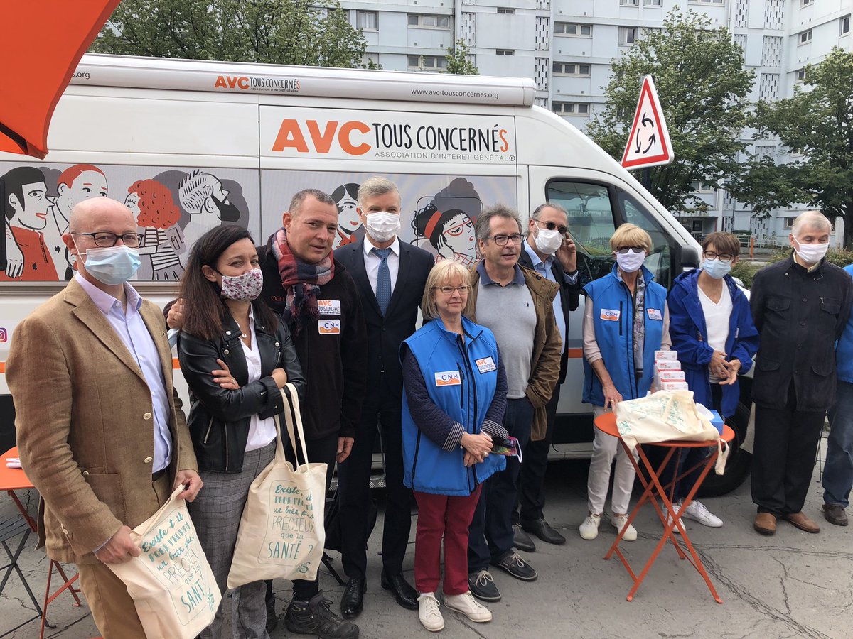 Entre deux tours pour #BordeauxRespire,  heureuse de lancer le tour de Gironde « AVC tous concernés » avec @philippemeynard soutenue par <a href="/gironde/">Gironde</a>. Aller vers les girondins dans 33 communes pour 1 action  de prévention de  l’AVC et réduire les « Si j’avais su! » #Bordeaux