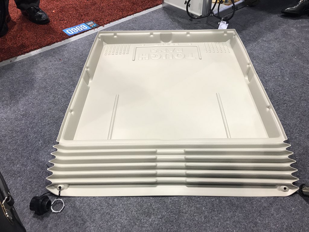 lubodon's tweet image. Wash machine pan , who need ?