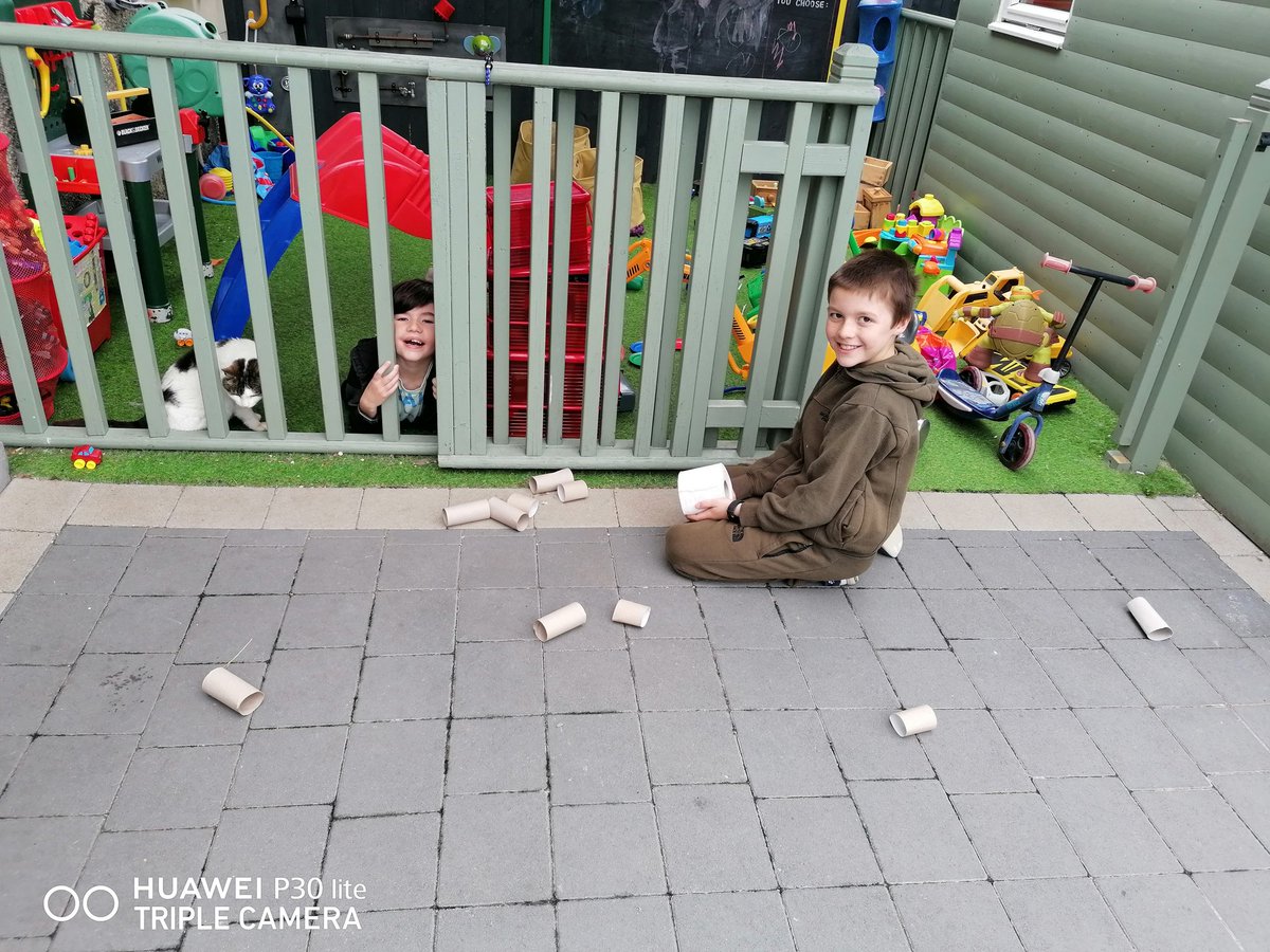 WendySm54126618's tweet image. @VictoriaPrimSch #vpshel loved this pair sharing the fun with the Wendy&apos;s house wee ones today we can&apos;t wait for tomorrow&apos;s challenges! @MrsEdwards_VPS @JustineSword @ManchipMr