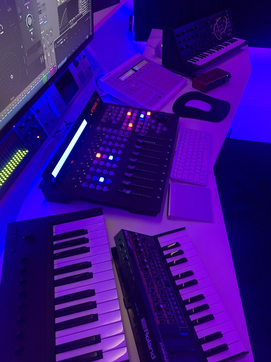 ... new studio!! Lets Rock!