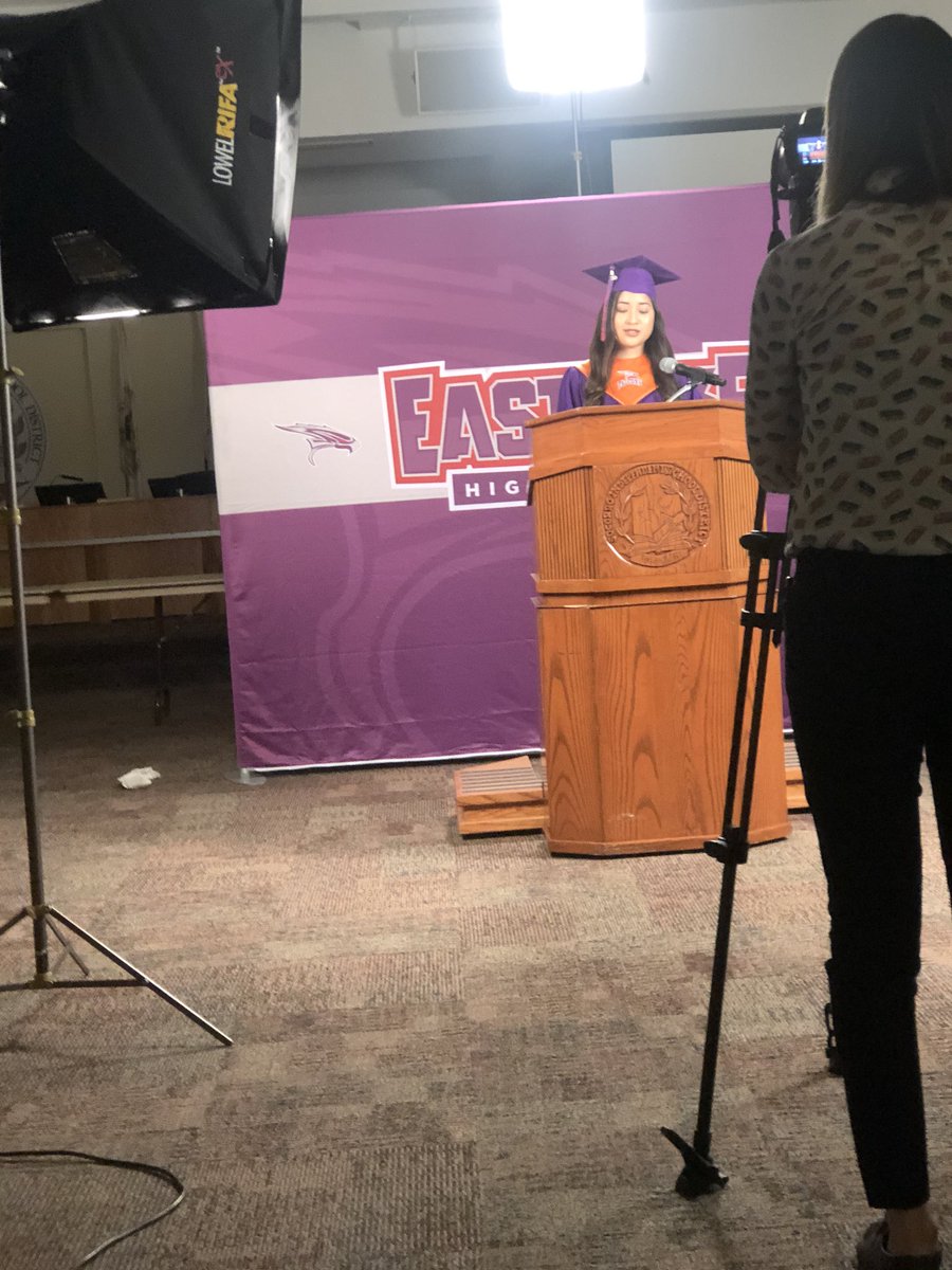 We’re filming graduation speeches today! Thank you to @EdeSantos_PR for your patience and @SISD_PR for a job well done! 💜🧡🎓