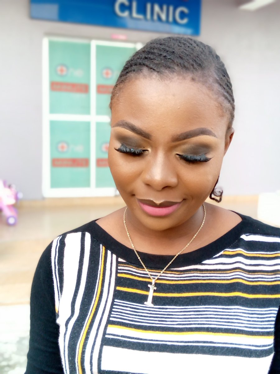 Inem_Joe's tweet photo. Hello Twitter.
Meet me.
Before you come for me, I'm not saying I'm the #MostBeautifulModel. All I know is #IPOBhasfallen and #WeMissDavido.
Follow me for a quick follow back.
#AkwaIbomTwitter https://t.co/KDxowMvJrC