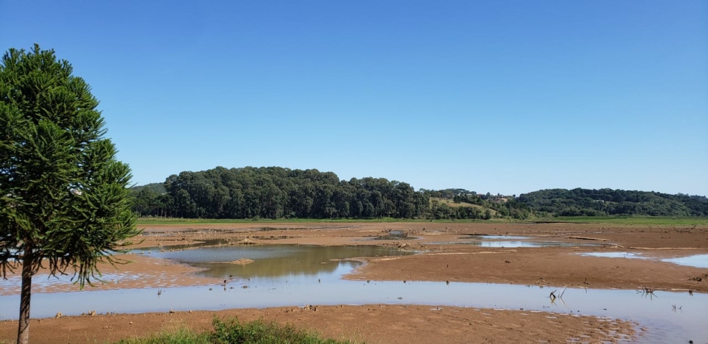 rotaparana's tweet photo. Represa do Passaúna, em Curitiba-PR #RotaParana
📷Caroline Olinda
#RepresaPassauna #Curitiba #EstiagemNoParana #EconomizeAgua #Parana #Sul #RegiaoSul #passauna #sanepar #DescubraOParana https://t.co/1zOoLh7guY