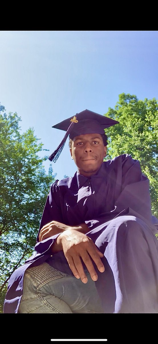 MbbPgcc's tweet photo. This day is about these guys congrats to the 2020 graduates of Prince Georges Community College!!!! 🦉🏀
Tunde Scrivner
Brandon Joseph
Isaiah Miles
David Burriss https://t.co/1eyvA2w0ru