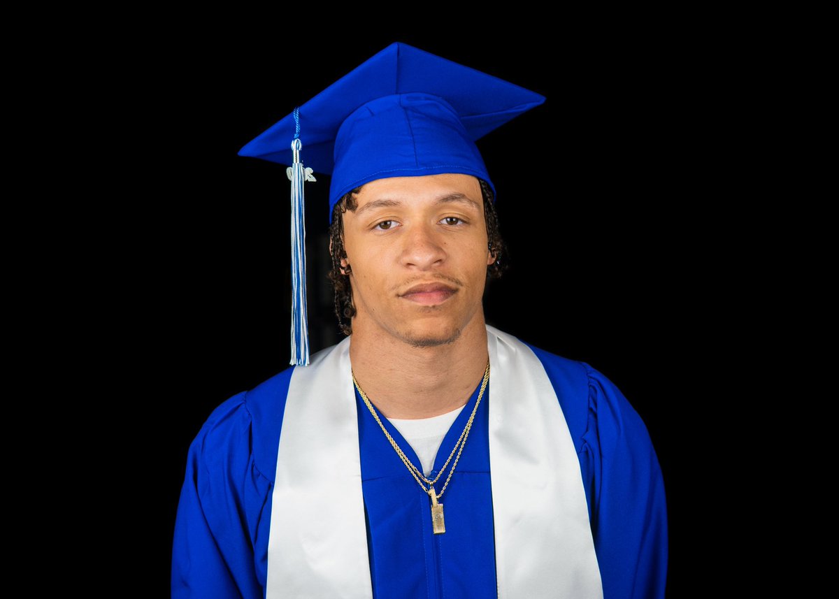 Cassius Savage (@cassiussavage1) on Twitter photo To all the people that believe in me I wonโt let yโall down high school was full of ups and downs but I wouldnโt change one moment of it. Thank you to all the people one support me throughout it. Graduated with a 3.8 GPA!! <a href="/CoachDavidsonWH/">Dan Davidson</a> <a href="/westernpioneer1/">westernpioneerfootball</a> To all the people that believe in me I wonโt let yโall down high school was full of ups and downs but I wouldnโt change one moment of it. Thank you to all the people one support me throughout it. Graduated with a 3.8 GPA!! <a href="/CoachDavidsonWH/">Dan Davidson</a> <a href="/westernpioneer1/">westernpioneerfootball</a>