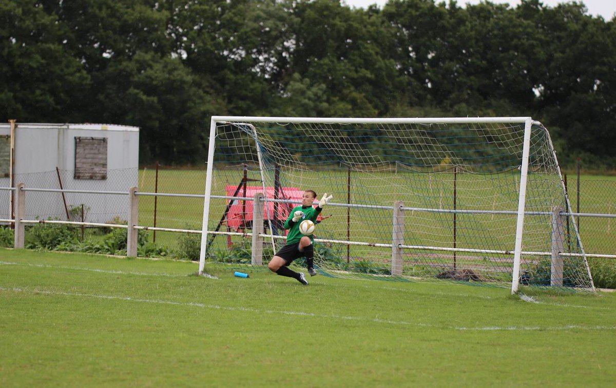 HullbridgeFC's tweet image. We enjoyed a great FA Cup run in 2015/16💙

FA Cup Preliminary Round
Saturday 29th August 2015

Hullbridge Sports FC 2-0 Maldon &amp;amp; Tiptree FC

⚽️@LHornsley 
⚽️@MattBrinklow 
📸@ABridgeTooFar16