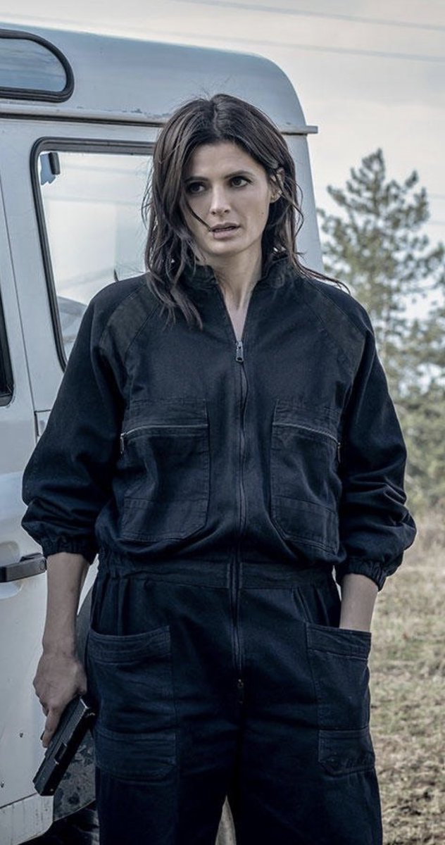 leingh's tweet photo. The emotional intensity of #Absentia Season 3 is right there in Emily’s eyes. @Stana_Katic @EvilWillPascoe @AbsentiaSeries #ABS3 🔥👁🔥 #EmilyByrne https://t.co/OMNJg0xc8z