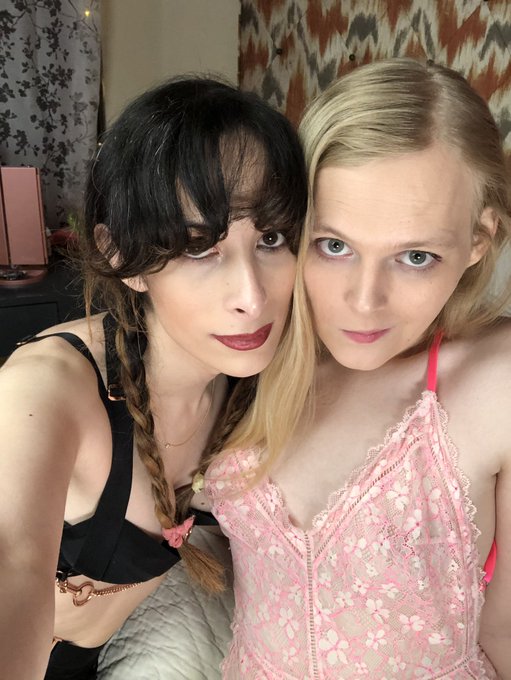 Hopefully the first of our *regular* cam show schedule. @sofia_bun and I are back, baby!  https://t.co/Pjf9Foi80v<a href="/tag/mvsales"class="tags"><span>#mvsales</span></a><a href="/tag/mvtrans"class="tags"><span>#mvtrans</span></a>