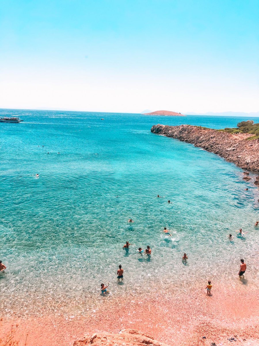 Muğla, Datça Gerence Koyu'na yüzmeye git.