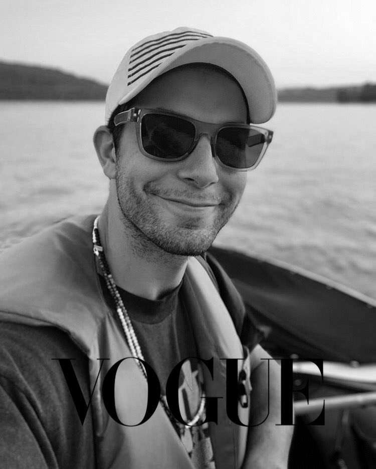 PitchPerfectFR's tweet photo. J’ai essayé le #voguechallange sur @SkylarAstin !
Je suis assez déçue du résultat mais c’est car je ne connaissais toujours pas la technique haha.
Proposez moi des acteurs/actrices de Pitch Perfect et je ferais ce challenge avec celui/celle qui aura le plus de favs! 💙 https://t.co/XSkwcug4J7
