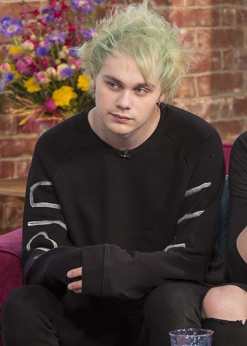 LSeyuwami's tweet photo. Prepárense que tenemos una meta "Demostrar nuestro apoyo", juntos caímos y en equipo nos levantaremos.
A veces necesitamos caer completamente para sacar nuestro mejor yo.

MICHAEL CLIFFORD IS INNOCENT
MICHAEL CLIFFORD IS INNOCENT https://t.co/ldDJn5N9sl