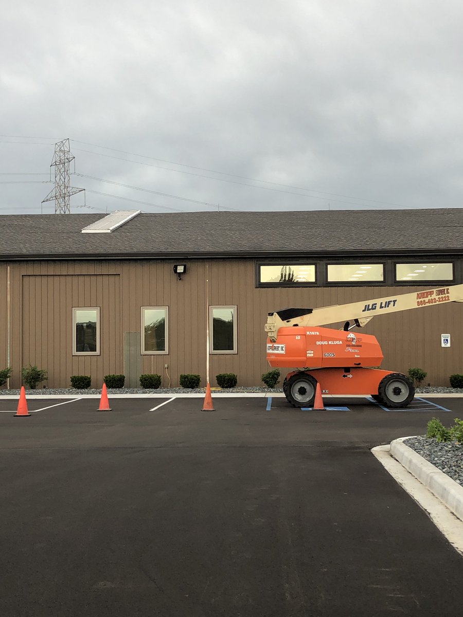 IamDTP's tweet photo. Exterior job for @schillingscom https://t.co/7htv1euPn8