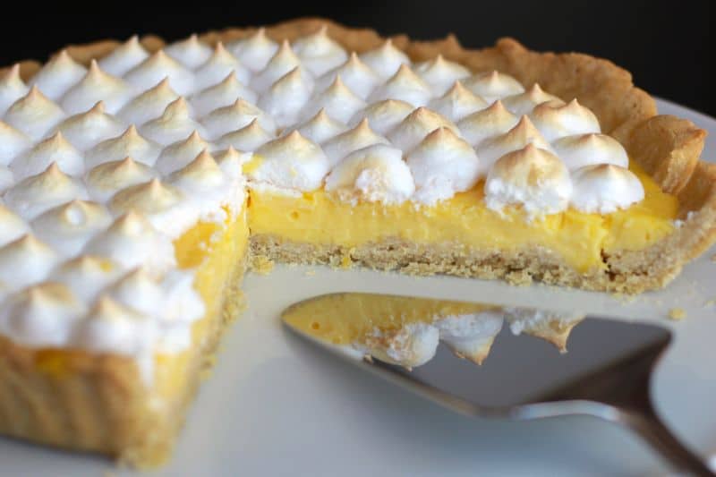 arobaseeom's tweet image. On est d&apos;accord la tarte au citron c le meilleur dessert genre?