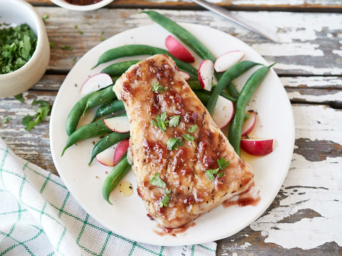 tridentseafoods's tweet image. If you thought #WildAlaskaPollock was a #PerfectProtein before, just wait until you read this article from @OxygenMagazine! Rivaling the egg, our protein is one of the best out there for optimizing muscle growth. 💪🐟
Link: tinyurl.com/y74jue7f