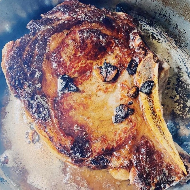 intlmeatmarket's tweet photo. No dinner plans on this Monday evening? Get inspired by this ribeye cooking process from start to finish!
📸: @alekskarjaka
#internationalmeatmarket #wednesdaywisdom #butchergoals #astoriaqueens #30ave #bestbutchersintown #butchersthatcare #steaks #whatsfordinner https://t.co/r1anMdYPXj