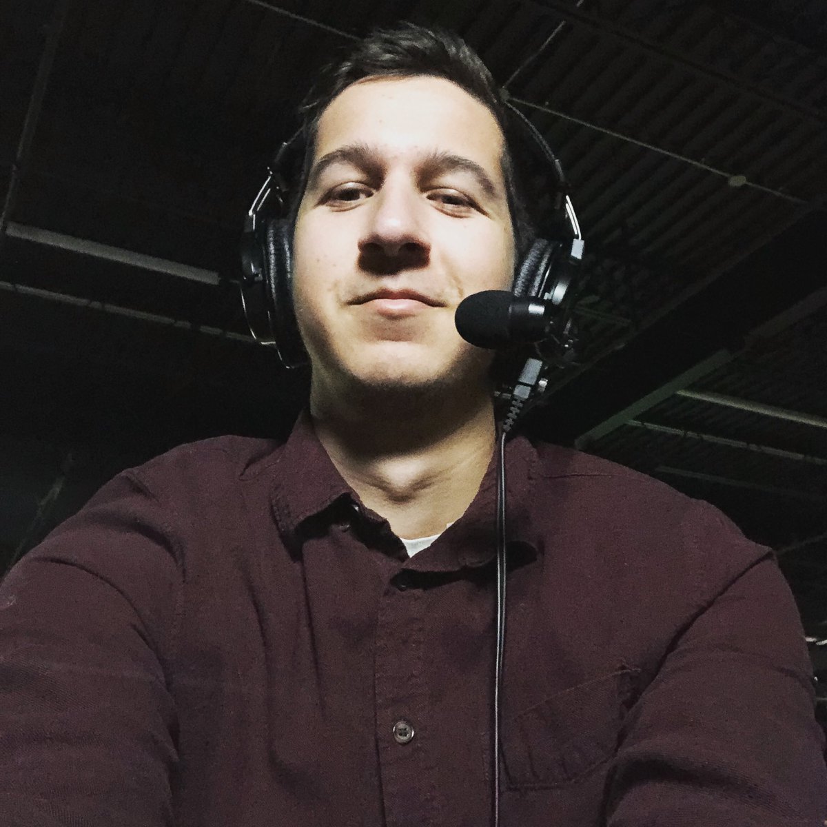 CoachTrix's tweet photo. Hey everyone! I’m a freelance CoD caster with over 20 matches casted across 2 leagues in MW and even more matches casted in previous CoDs.
If you want to book me to cast for your League or for your team’s matches in the coming Challenger Cup Tournaments then DM me!
#4TCasts https://t.co/nUvRmmpfj1
