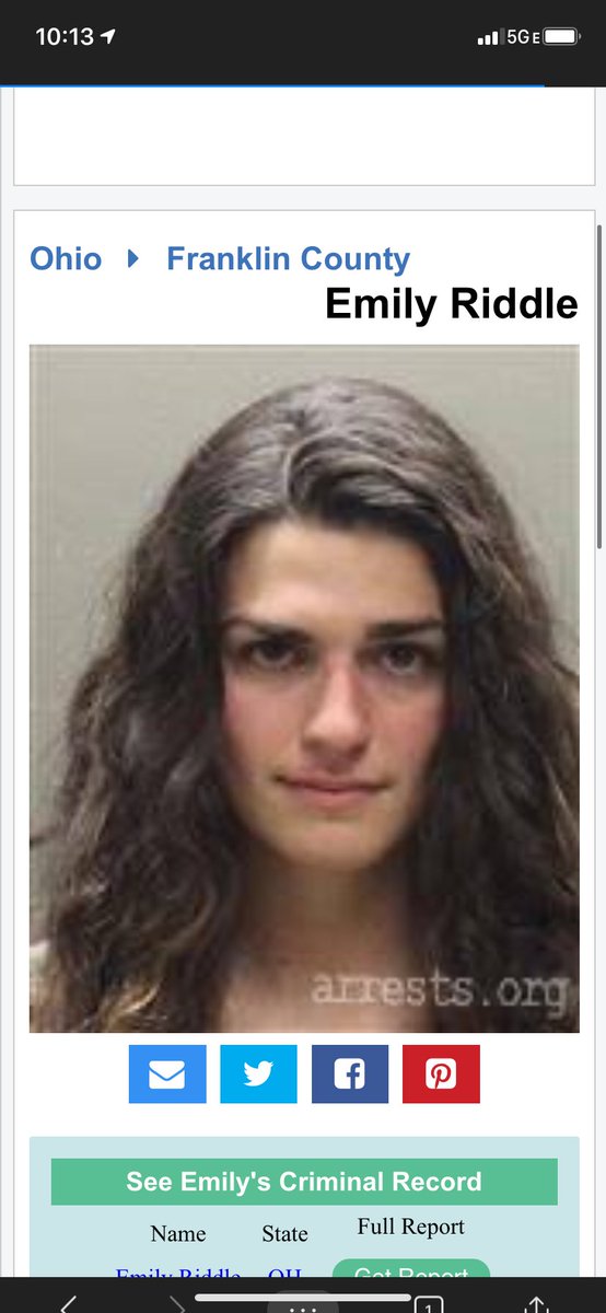 bless_thismess's tweet photo. the BEST thing to happen in 2020 is Emily Anne Riddle FINALLY being arrested for being an ABUSER!🤧👏🏻 https://t.co/SrbsIUNdgL