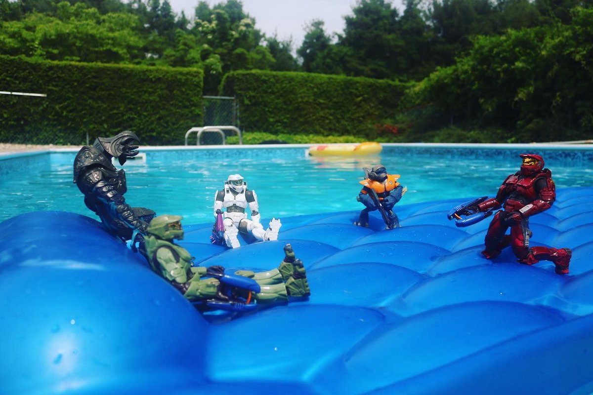 LvableHaloAddct's tweet photo. Fireteam LHA planning to take over the world. #halospotlight #halo @halo #halo3 #haloreach #halomcc #gaming #xbox @xbox #masterchief #ps5 #haloinfinite #halofollower #halowaypoint https://t.co/NBnbn77B6L