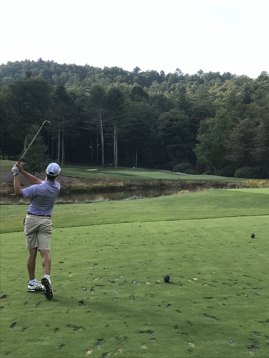HPUmensgolf's tweet photo. @GregorMeyer2 shoots 6️⃣7️⃣ to win 🥇the west qualifying to qualify for the 107th Pennsylvania Amateur Championship!!! #HPUGolf #RollPoint #RedNumbers #GetTheHardware 🏆 https://t.co/bXalF6prBL