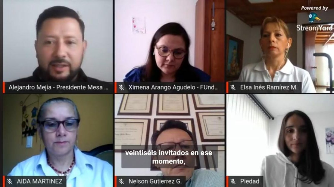 WilliamOrozDaz's tweet photo. @SENAComunica hoy en el 9o foro "Formación en el sector cafetero" liderado por el Consejo Ejecutivo de la MS #Café @AydaMartinezG resalta la importancia participar en las #MesasSectoriales y en  la Normalización ya que  es el punto de partida para la formación #ConectandoSectores https://t.co/cYK0QimUop