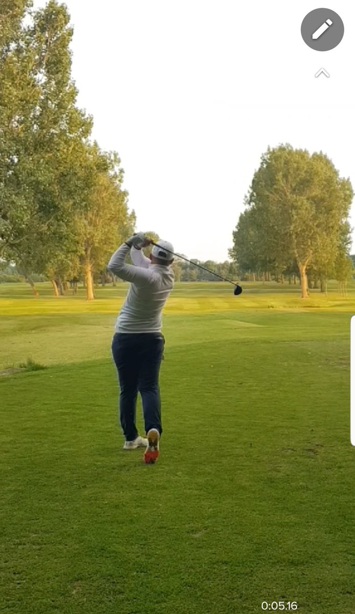 DaveCorsbyPGA's tweet image. Very impressed with @Harryredman10 tonight on the course. A different animal from 12 months ago. #development  #progress