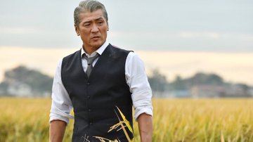 吉川晃司 白髪シルバーアッシュがかっこいい ワックスやお手入れ方法は難しい そのにゅーすって ほんと