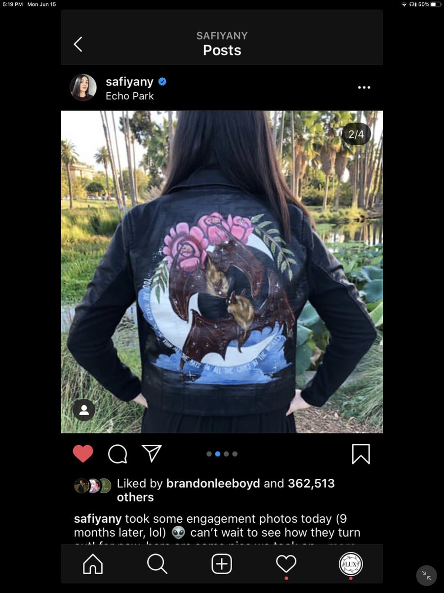 I was the one who painted this jacket! Probably one of my favorites of last year by far 🦇 ✨💀 <a href="/safiyajn/">Safi</a>