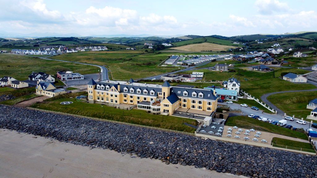 FootagePaul's tweet photo. Beautiful #rossnowlagh @SandhouseHotel @visit_donegal #staycation @govisitdonegal https://t.co/YGTrJRMOAn