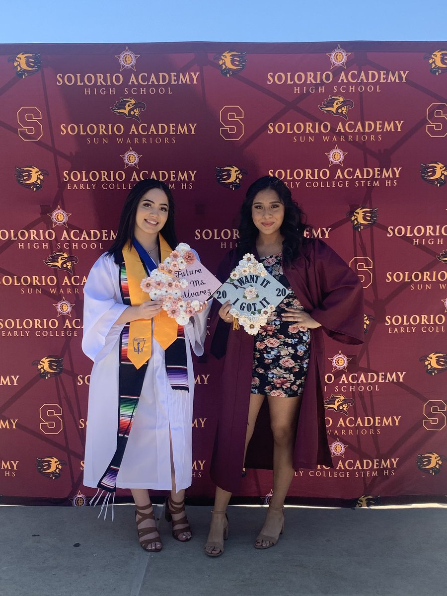 SolorioPoms's tweet photo. Congratulations to our seven graduating seniors! It might not have been the graduation you expected, but we are so proud of you! 🎓❤️💛 https://t.co/Zxxr2Ga95P