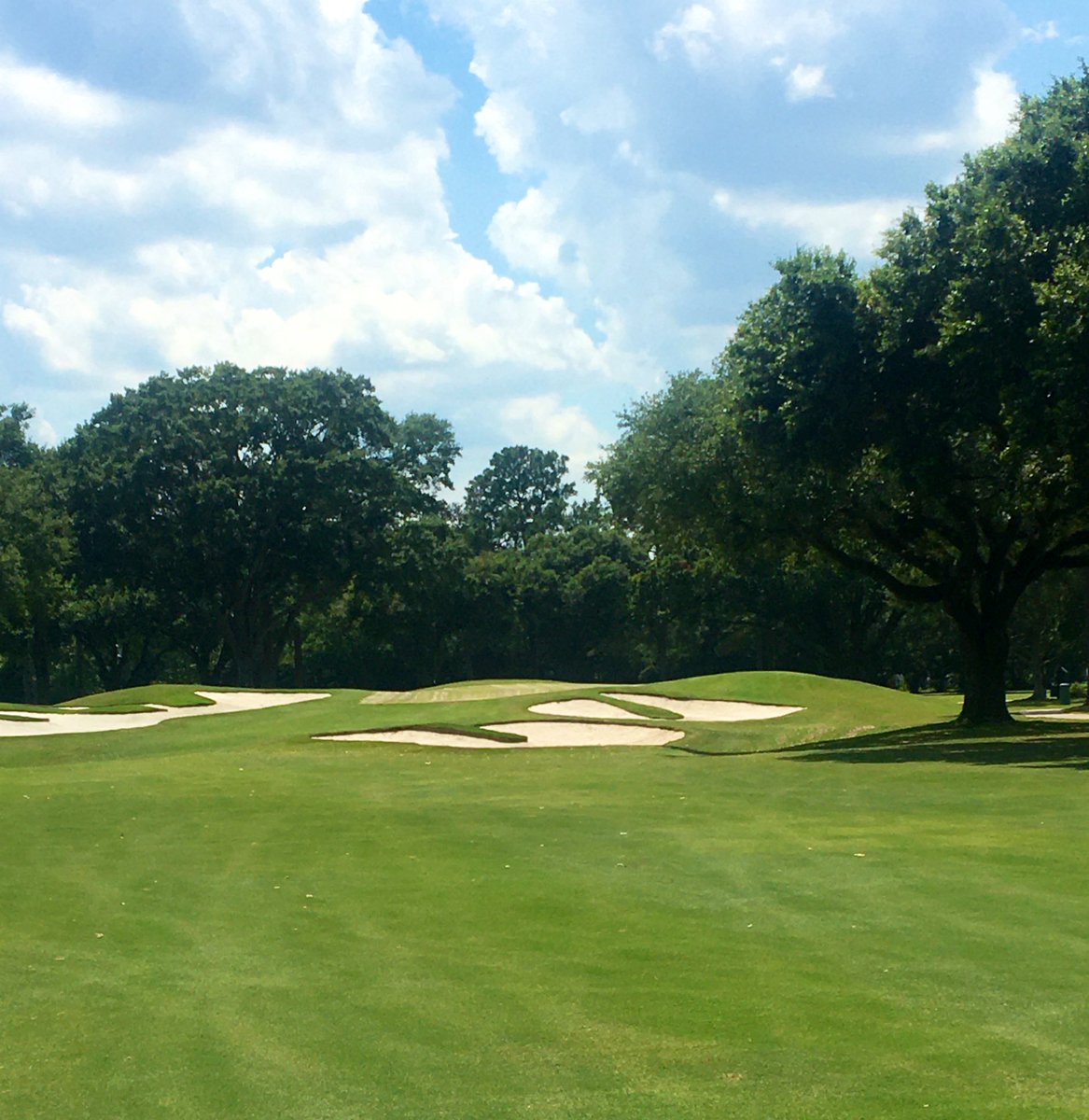 DryJect The Only Machine in the World that Aerates, Topdresses, and