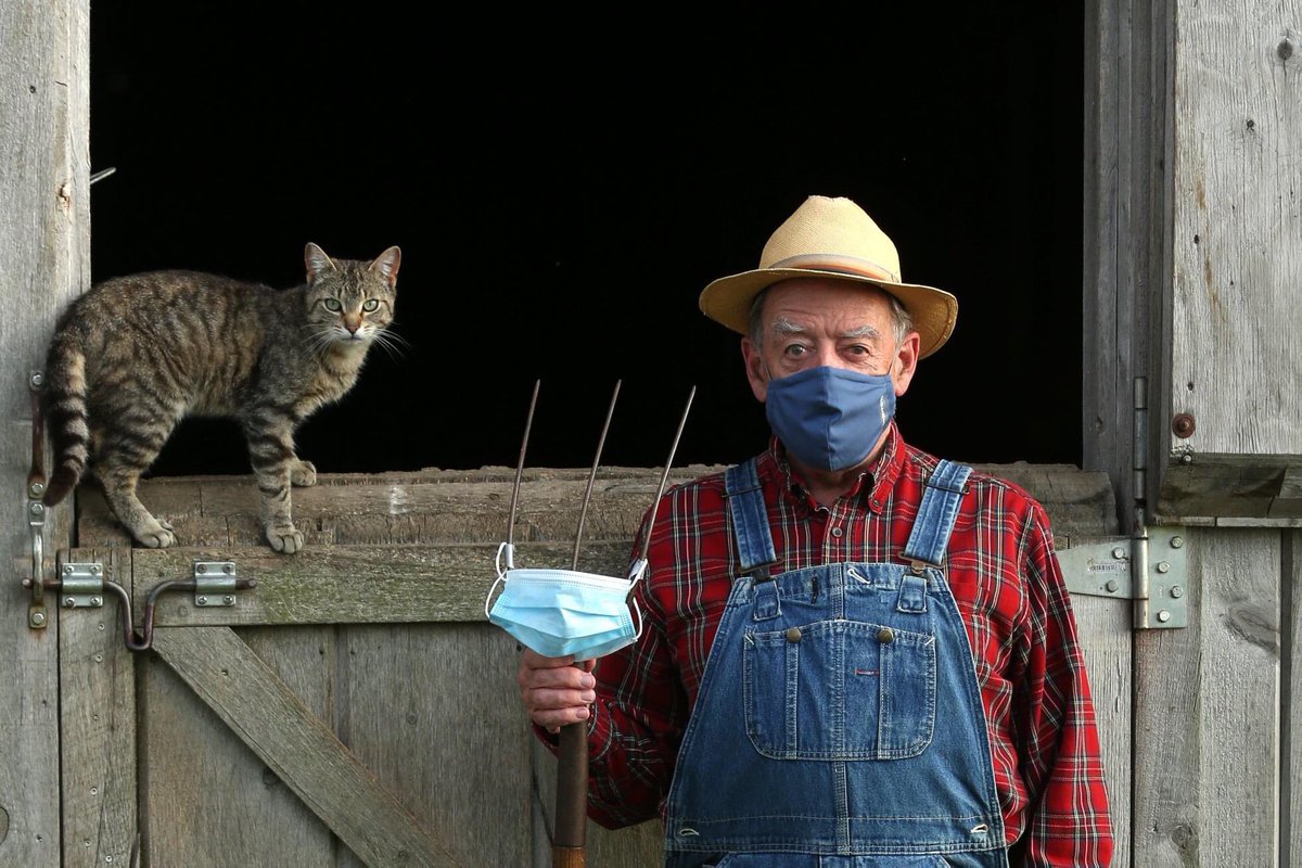 Thanks Rod Beattie (aka Walt Wingfield) for promoting the need to wear a mask when out in public. Rotarystratford.com
Finish the Task. Wear the Mask. <a href="/RCStratford/">Rotary Club of Stratford</a> #finishthetaskwearthemask