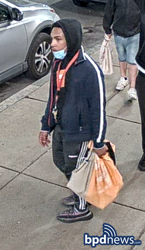 bostonpolice's tweet photo. #BPDCommunityAlert: The Boston Police Seek the Public’s Help to Identify Three Individuals in Connection to Breaking and Entering in the Back Bay.  https://t.co/TnngIyVG0W https://t.co/Q7DJr5tpbh