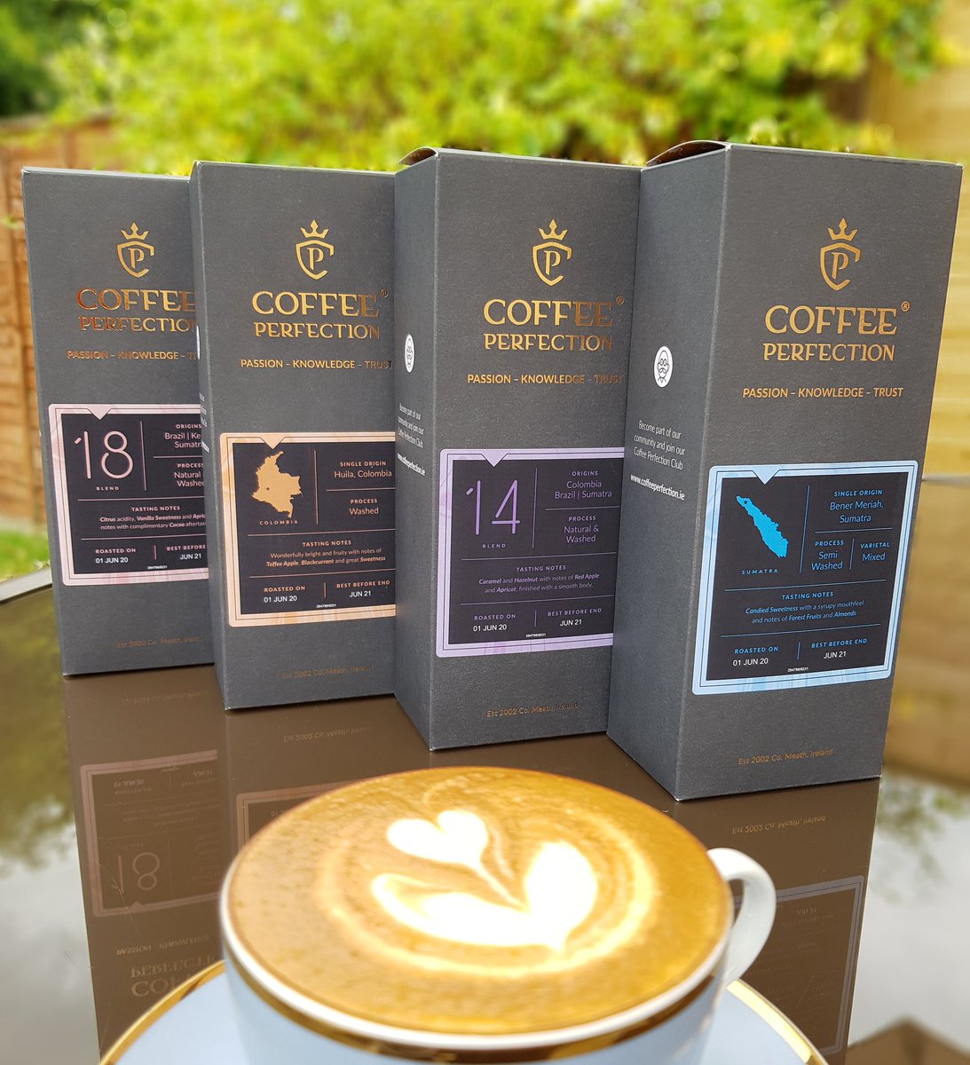 CoffeePerfectio's tweet photo. Introducing our beautiful new range of signature coffees. They have been carefully selected by our team of experts and are available in whole bean and ground for different brew methods.
#coffeeperfection #signaturerange #coffeehouse #baristalife #singleorigin #seasonalcoffee https://t.co/s48q4GjBEZ
